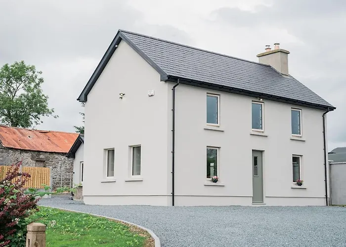 Old School Road Sleeps 6 * Killarney