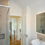 Old School Road Sleeps 6 Holiday home *